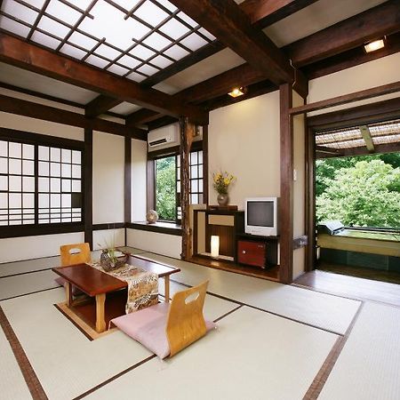 Araki Kousen Ryokan Тітібу Екстер'єр фото